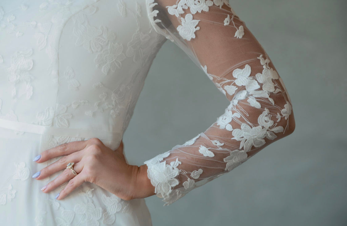 fitted lace wedding dress White Wedding Dress Topper