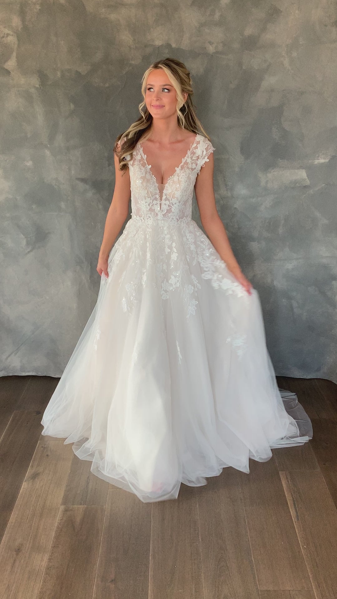 Salinger CL 6047 – Barbie Anne Bridal